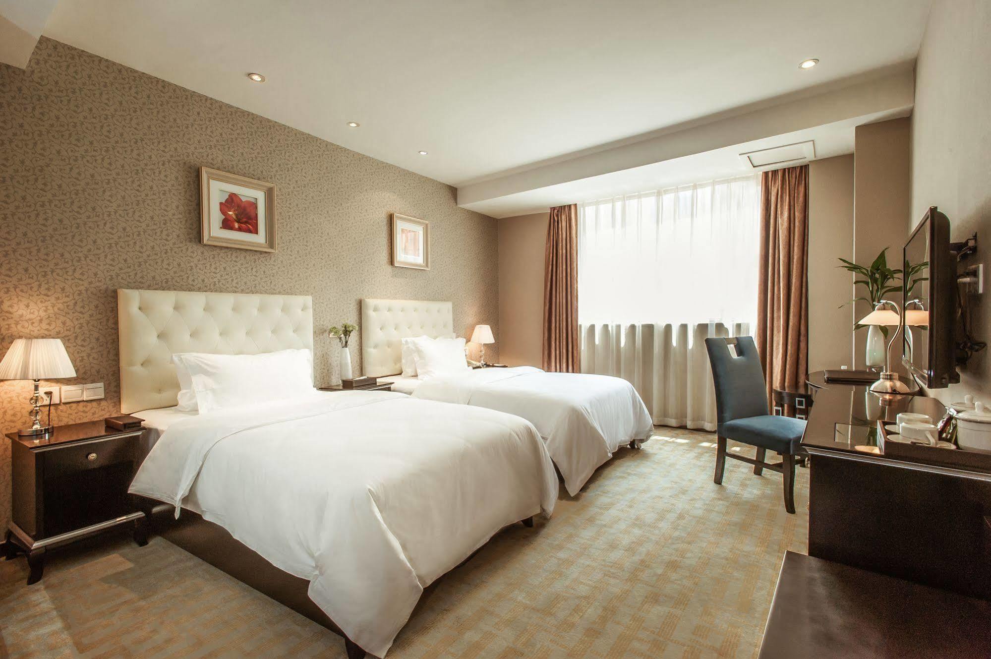 Chengdu Xuanya Yingyue Hotel Bagian luar foto