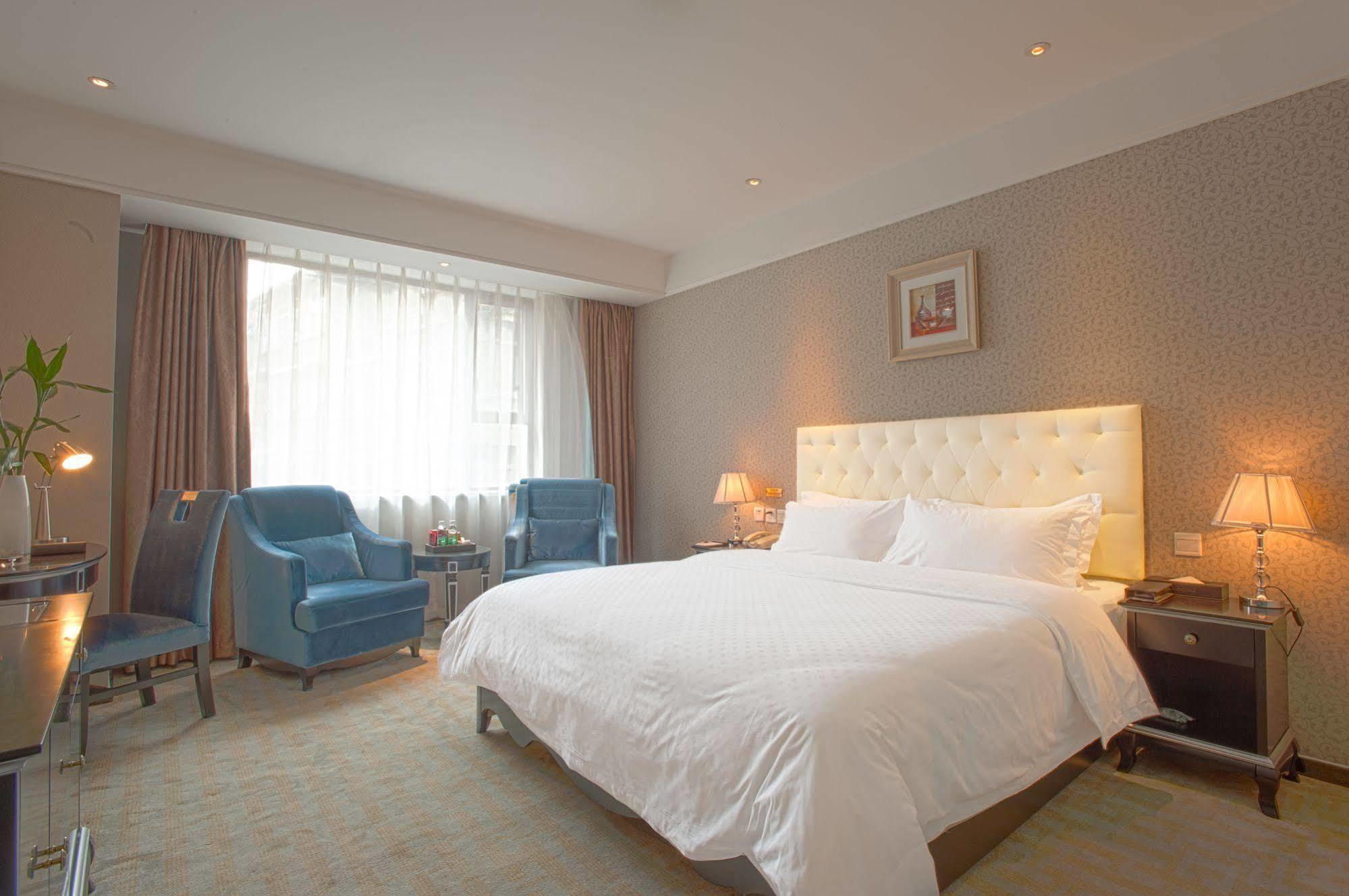 Chengdu Xuanya Yingyue Hotel Bagian luar foto